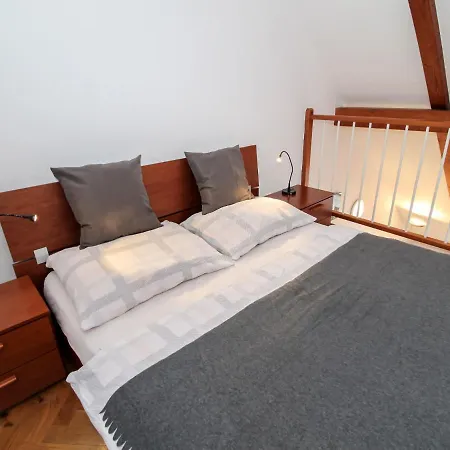Daire O21 By Interhome Prag