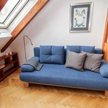 O21 By Interhome شقة