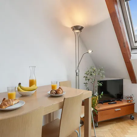 O21 By Interhome