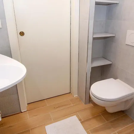 O21 By Interhome Praha